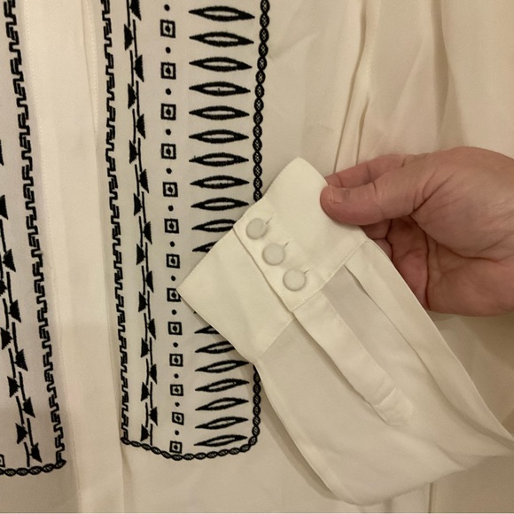 Veronica Beard silk tunic, ivory w/ black detailed embroidery, Long sleeve, Sz 4 - Picture 6 of 13